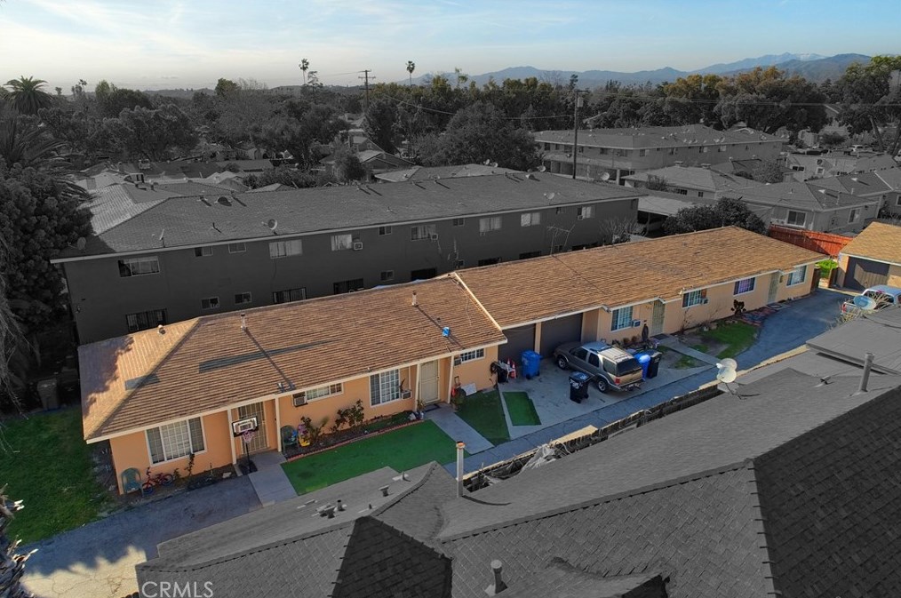 733 San Francisco Ave, Pomona CA  91767-4823 exterior