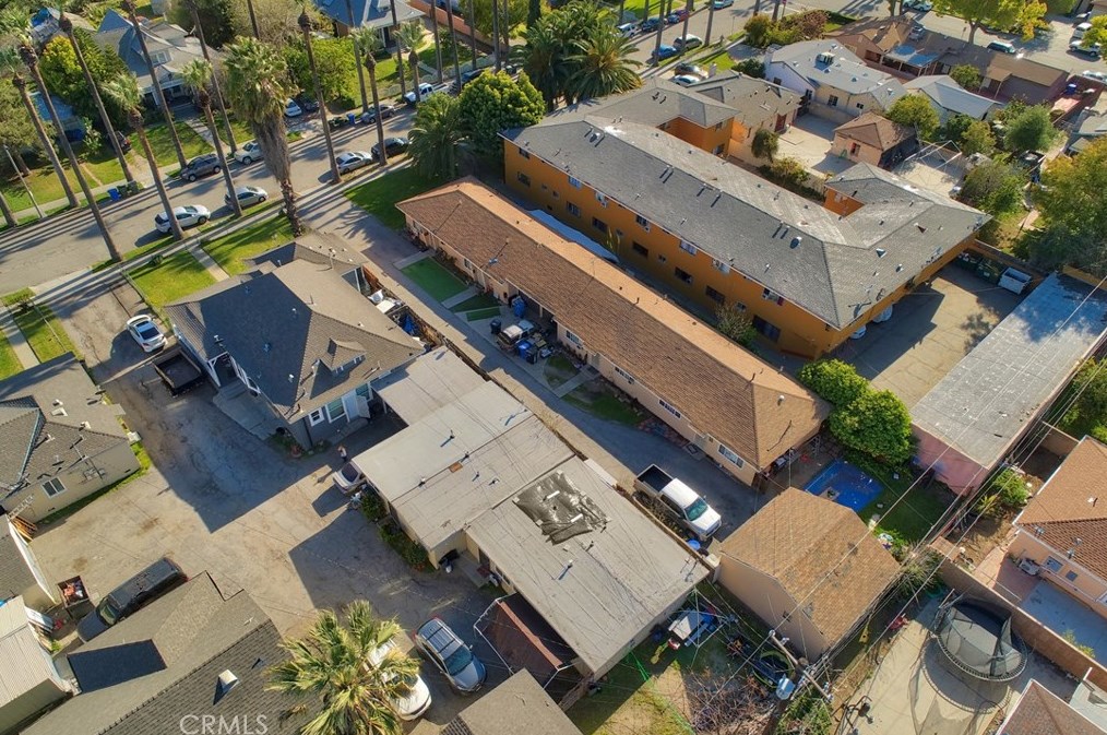 733 San Francisco Ave, Pomona CA  91767-4823 exterior