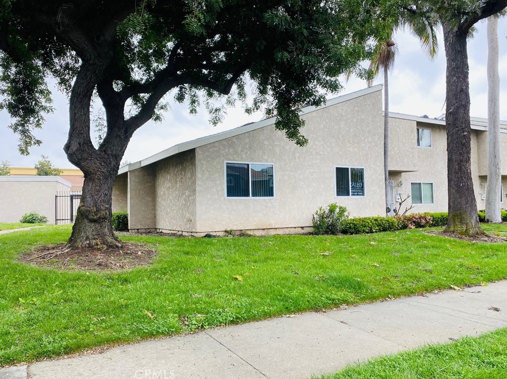 1324 Elderberry Ave, Ontario, CA 91762-1019