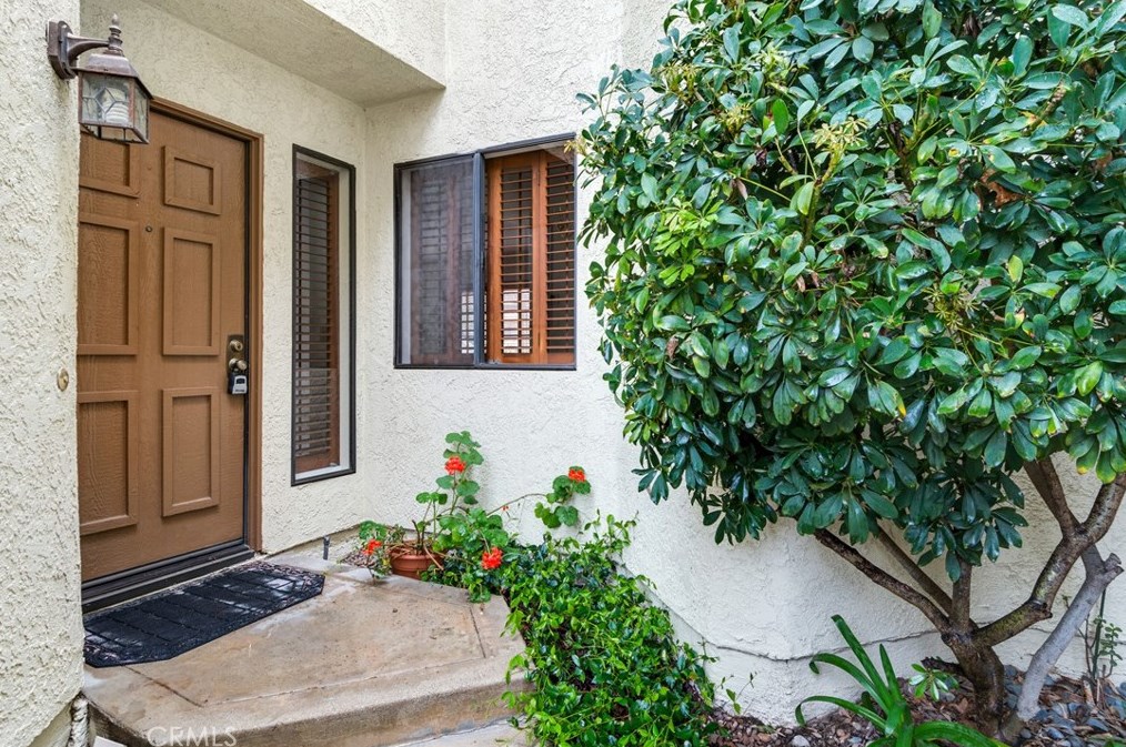 849 Lancaster Dr, Claremont, CA 91711-2990