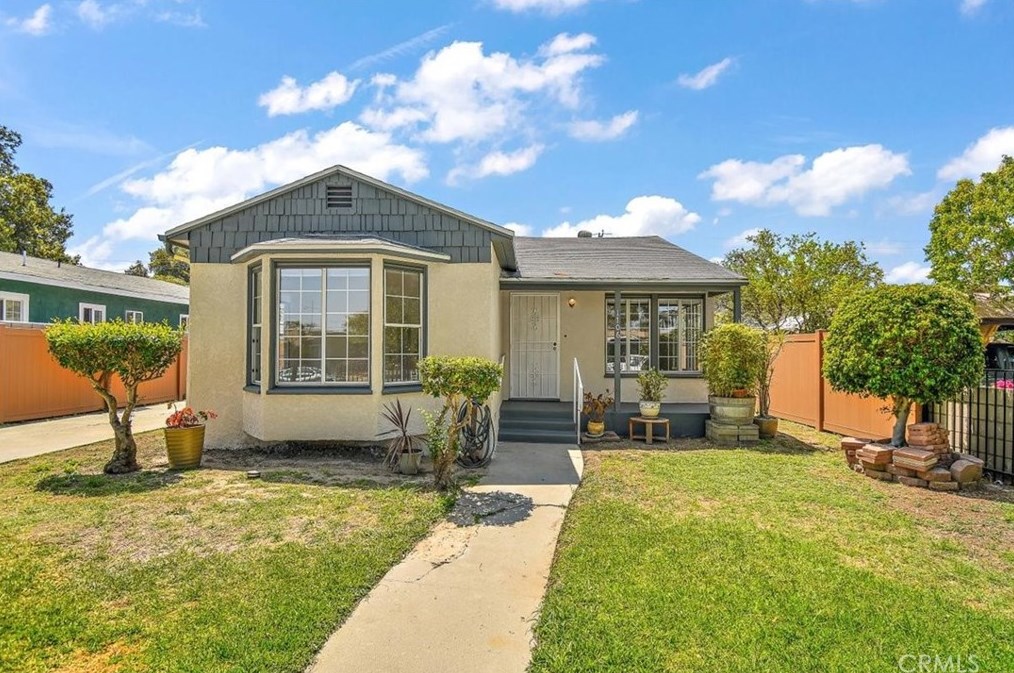 1106 W Pine, Santa Ana, CA 92703