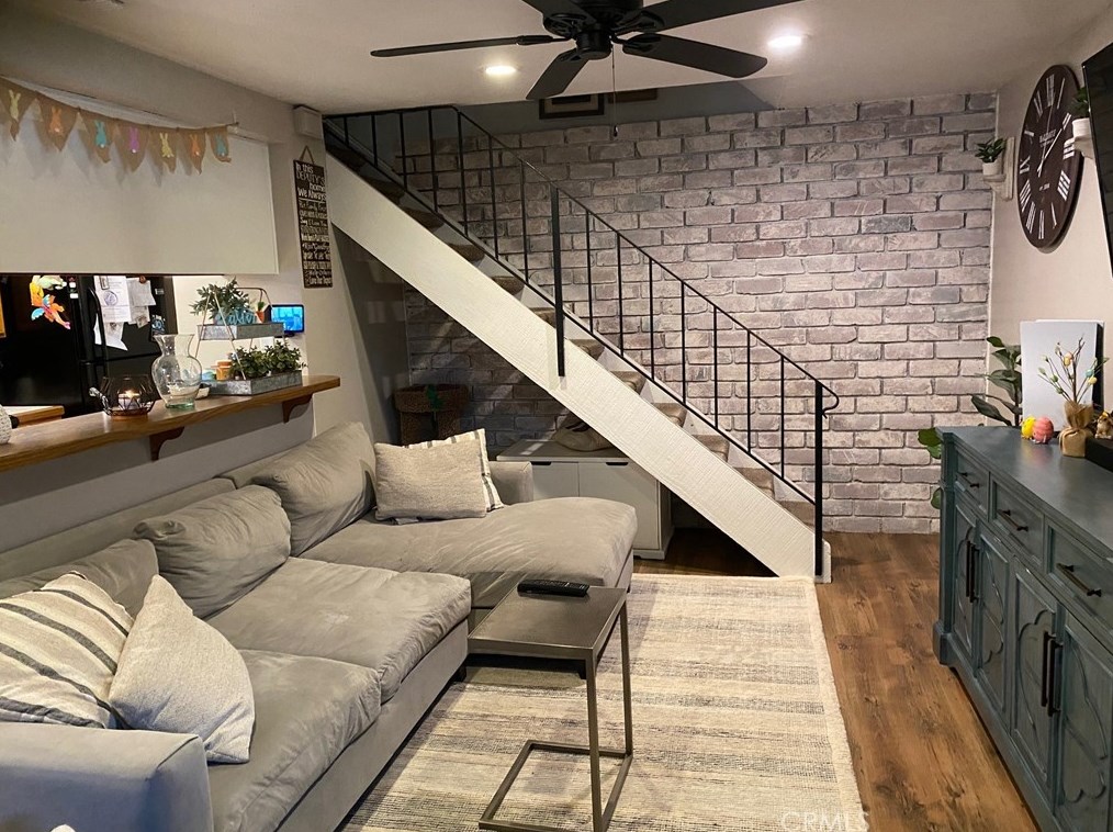 3033 N White Ave, La Verne, CA 91750