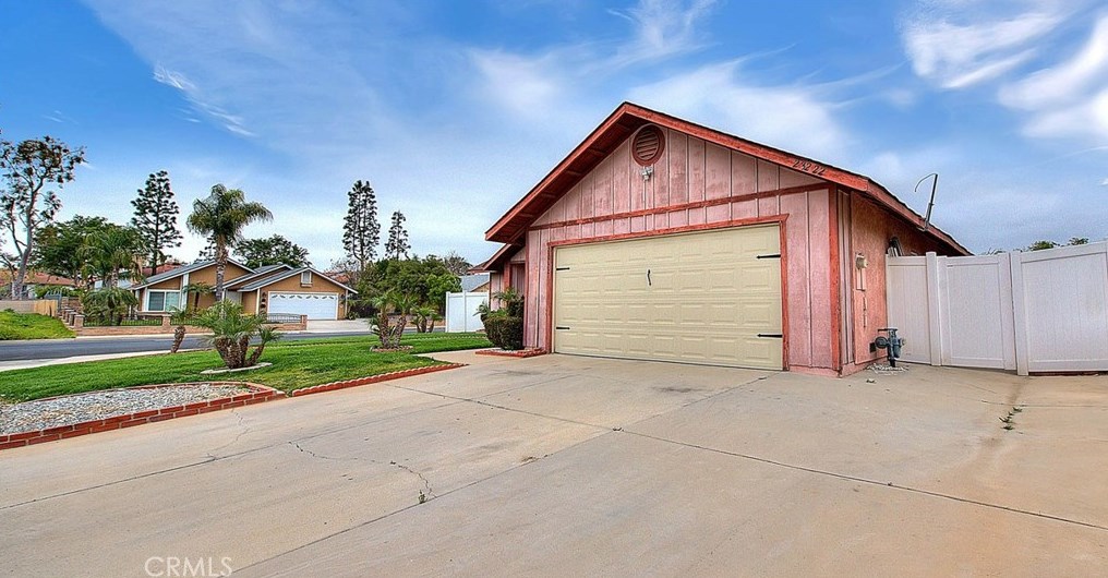 23222 Dynasty Ct, Moreno Valley, CA 92553-9652
