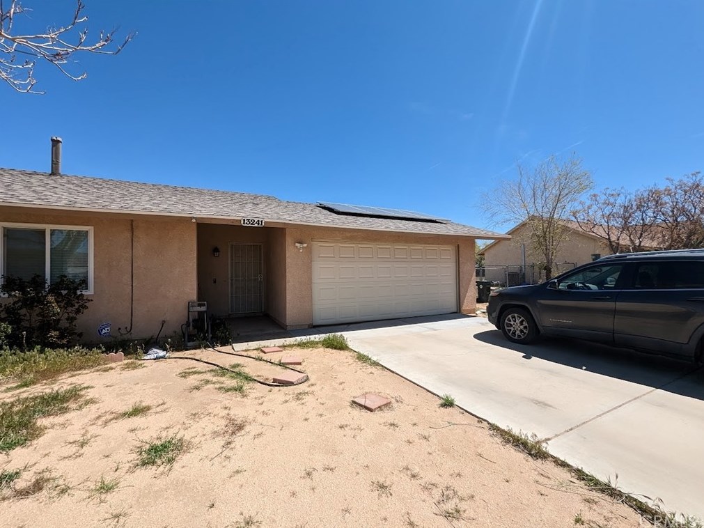 13241 Topock Rd, Apple Valley, CA 92308