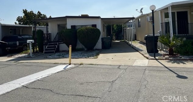 5580 Moreno St #77, Montclair, CA 91763
