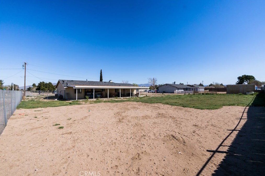 10082 5th Ave, Hesperia CA  92345-2607 exterior