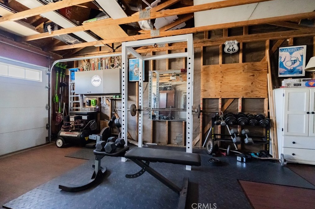 10082 5th Ave, Hesperia CA  92345-2607 exterior