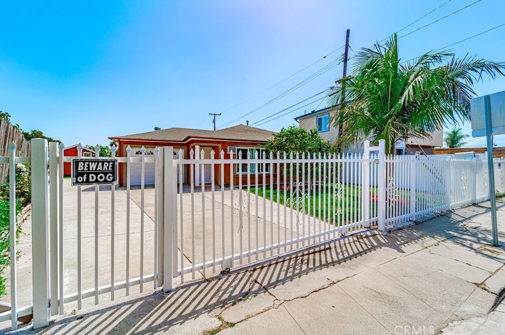 1510 N Matthisen Ave, Compton, CA 90222