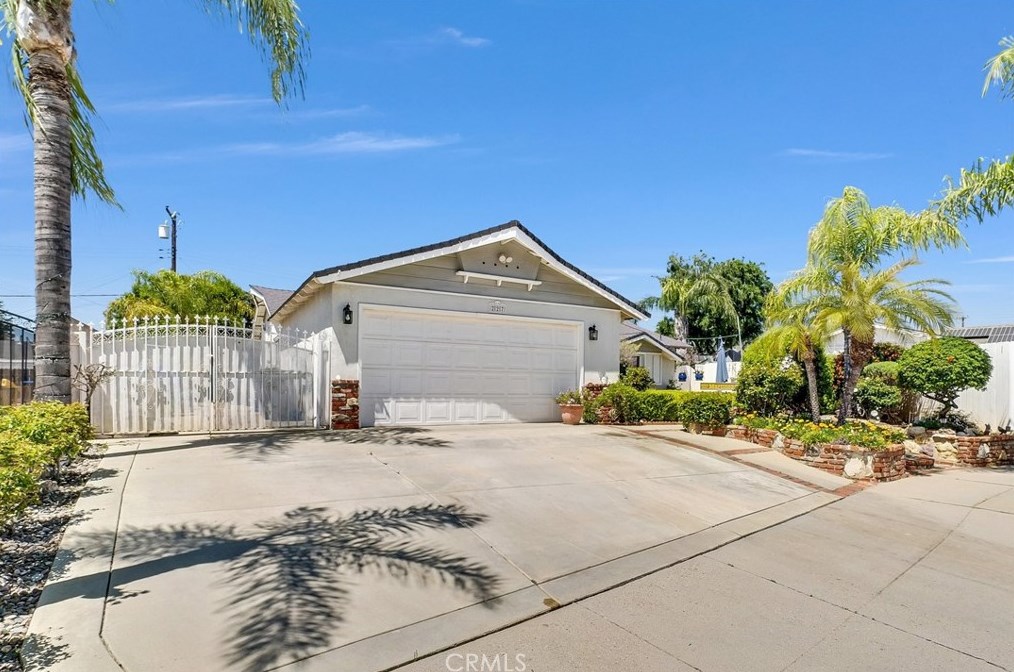 227 N Braziliana Dr, San Dimas, CA 91773