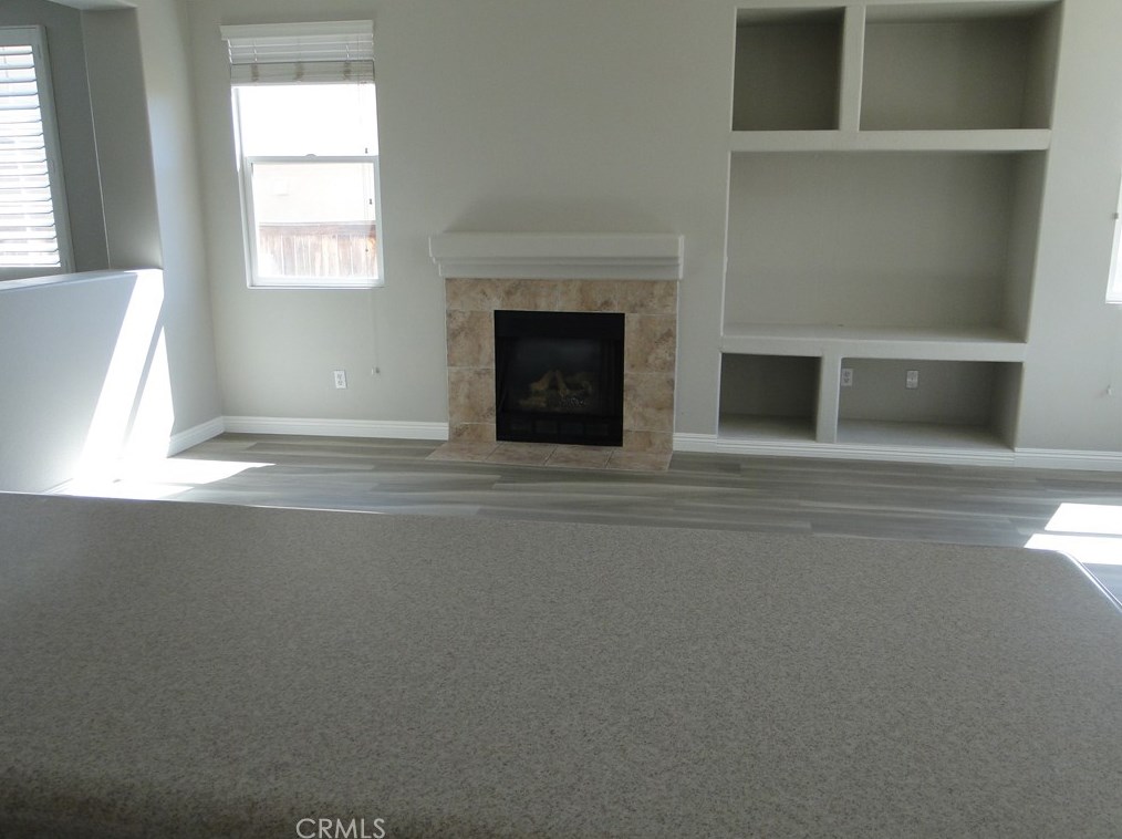 14355 Tumbleweed Ct, Hesperia, CA 92344-8295