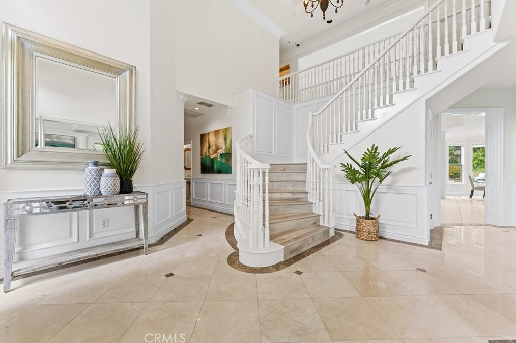 629 E Sierra Madre Ave, Glendora, CA 91741