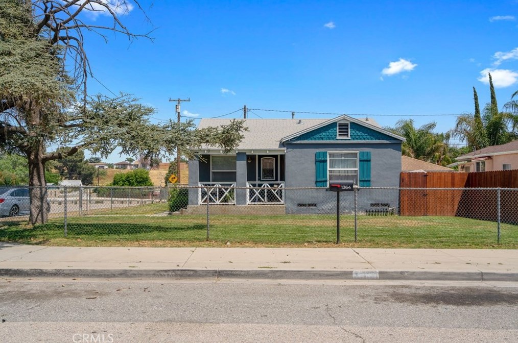 1364 Fairview Ave, Colton, CA 92324