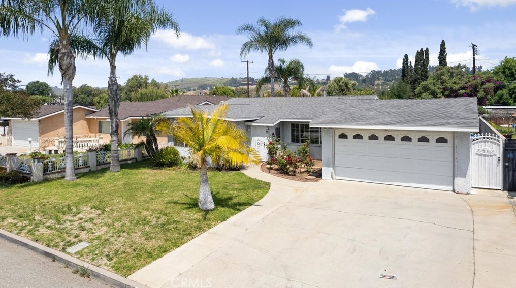 1205 Pavilion Dr, Pomona, CA 91768-2358