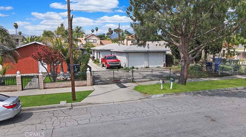 1335 W 11th St, Pomona, CA 91766