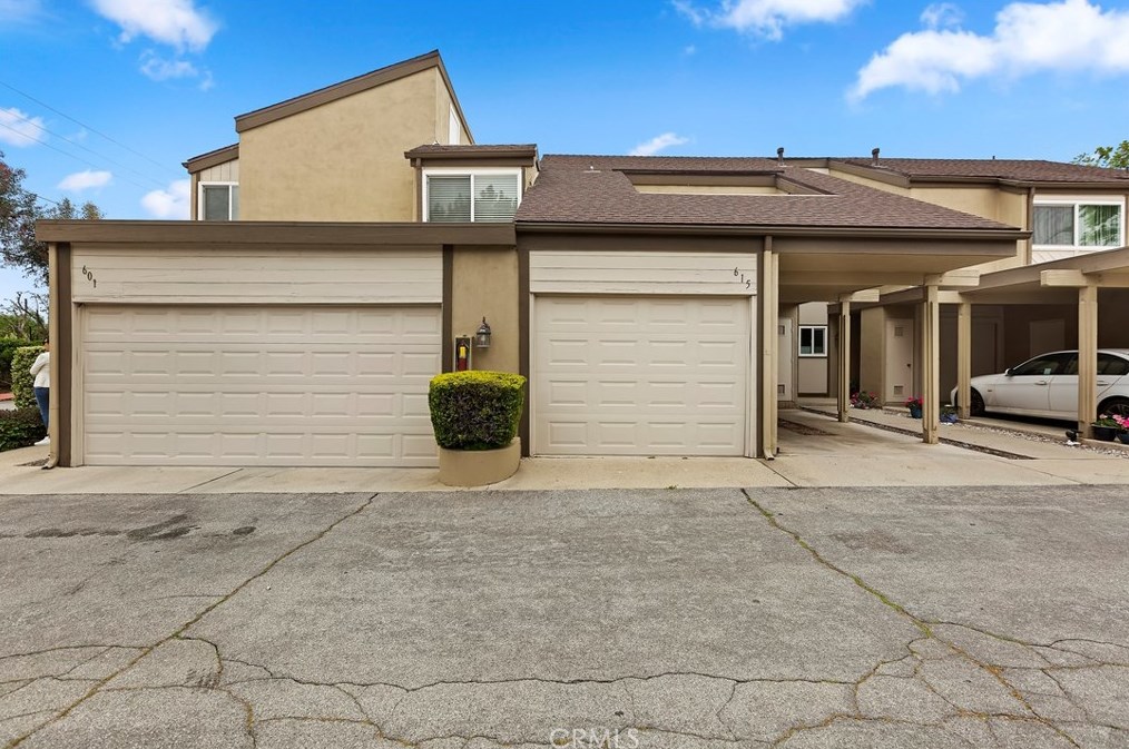 615 Parkwood Ln, Pomona, CA 91767-1205