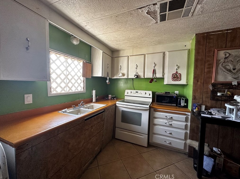23456 Ottawa Rd #42, Apple Valley, CA 92308