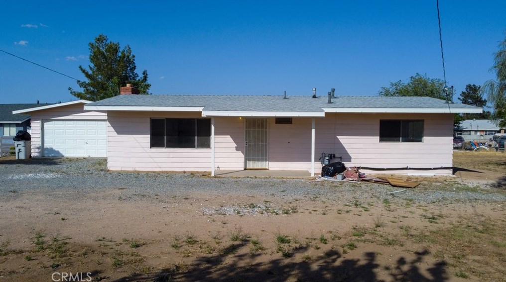 17940 Juniper Ct, Hesperia, CA 92345-6373