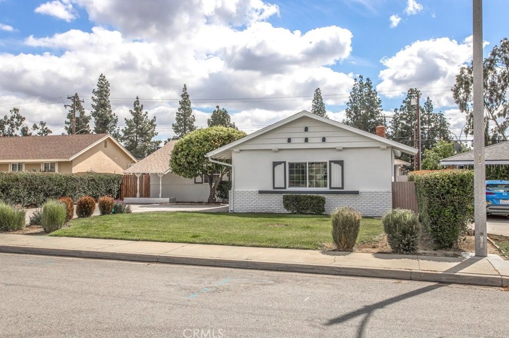 10195 Poulsen Ave, Montclair, CA 91763