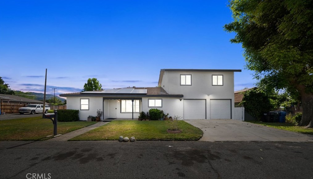 766 W Carroll Ave, Glendora, CA 91741