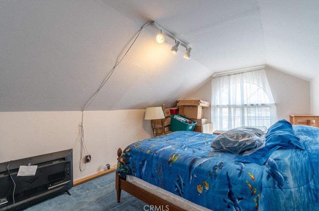 19276 Pine Way, Apple Valley CA  92308-8968 exterior