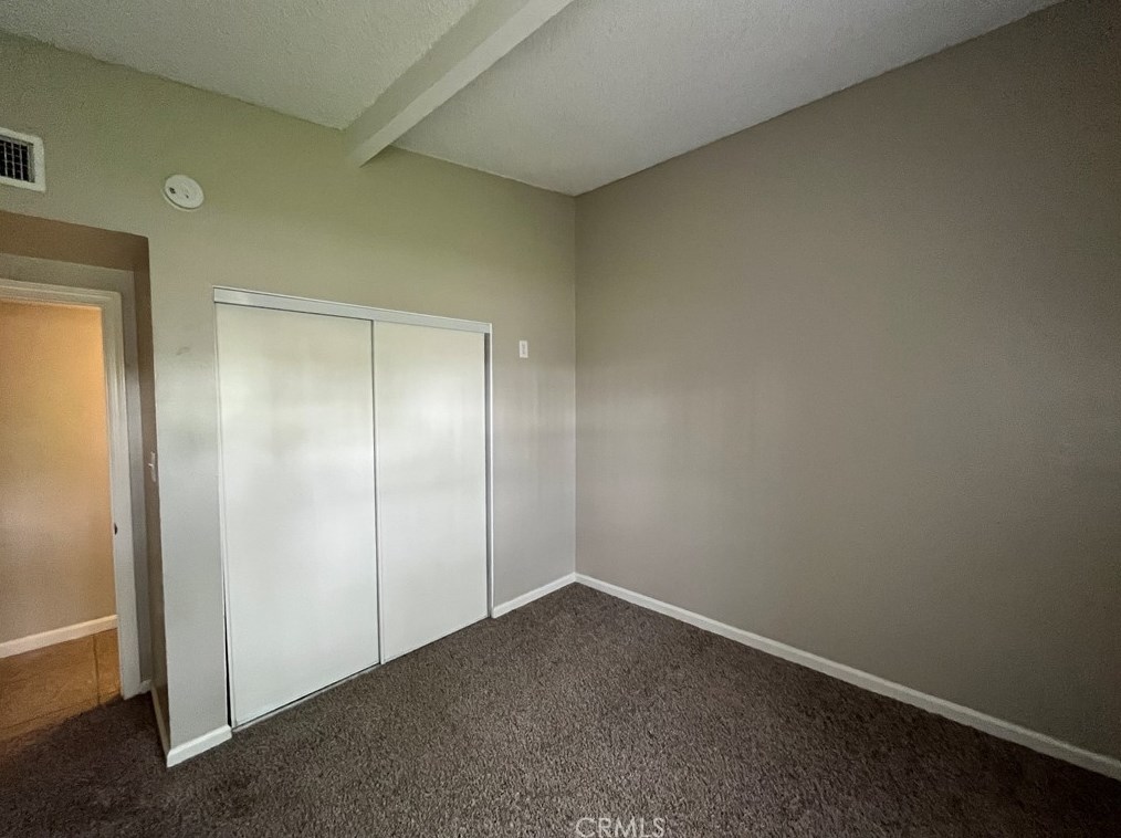 17969 Hatton St, Los Angeles CA  91335-2137 exterior