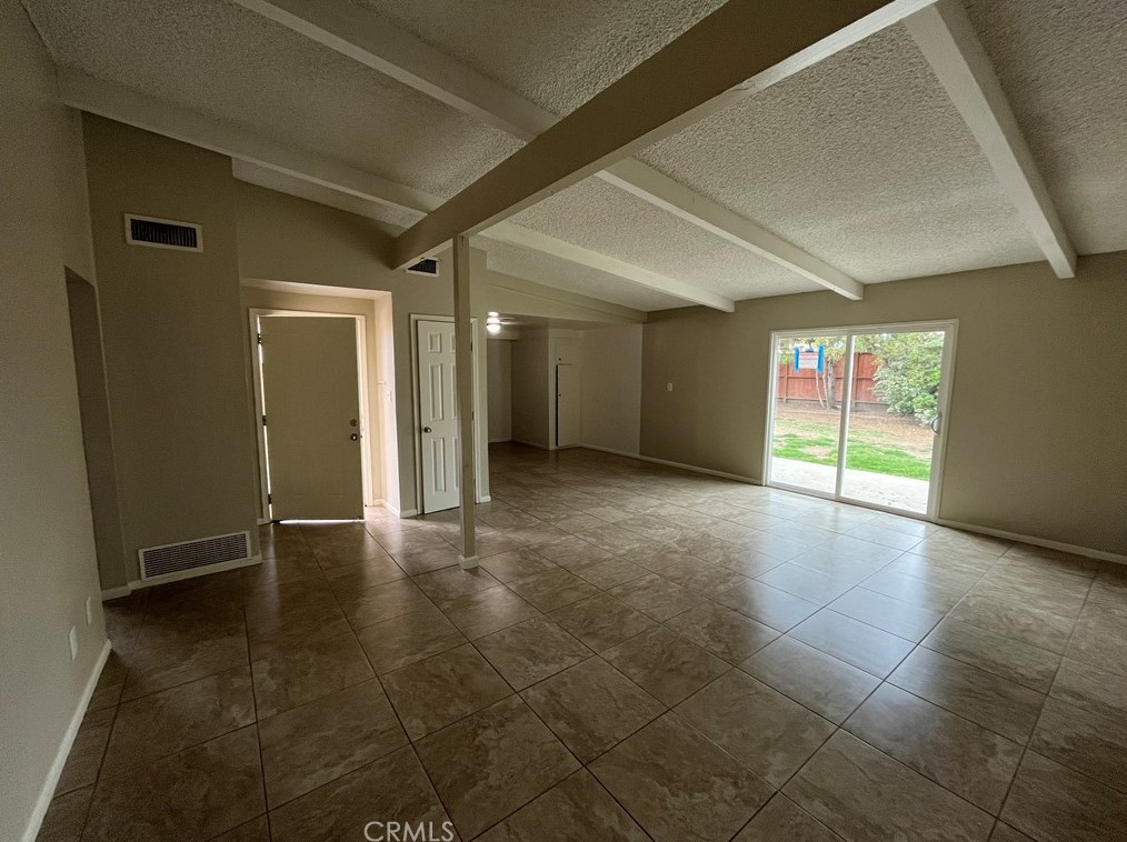 17969 Hatton St, Los Angeles CA  91335-2137 exterior