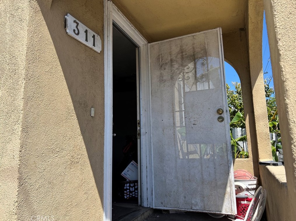 311 W 55th St, Los Angeles, CA 90037