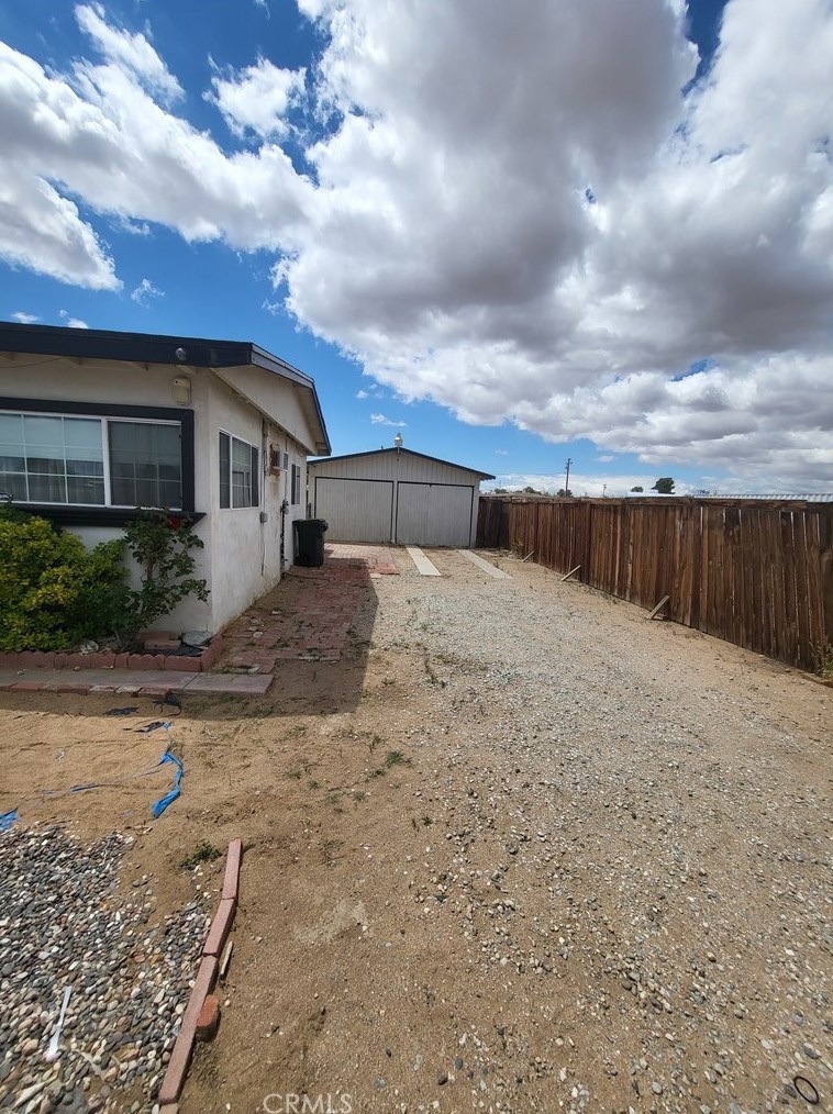 11865 Lee Ave, El Mirage, CA 92301
