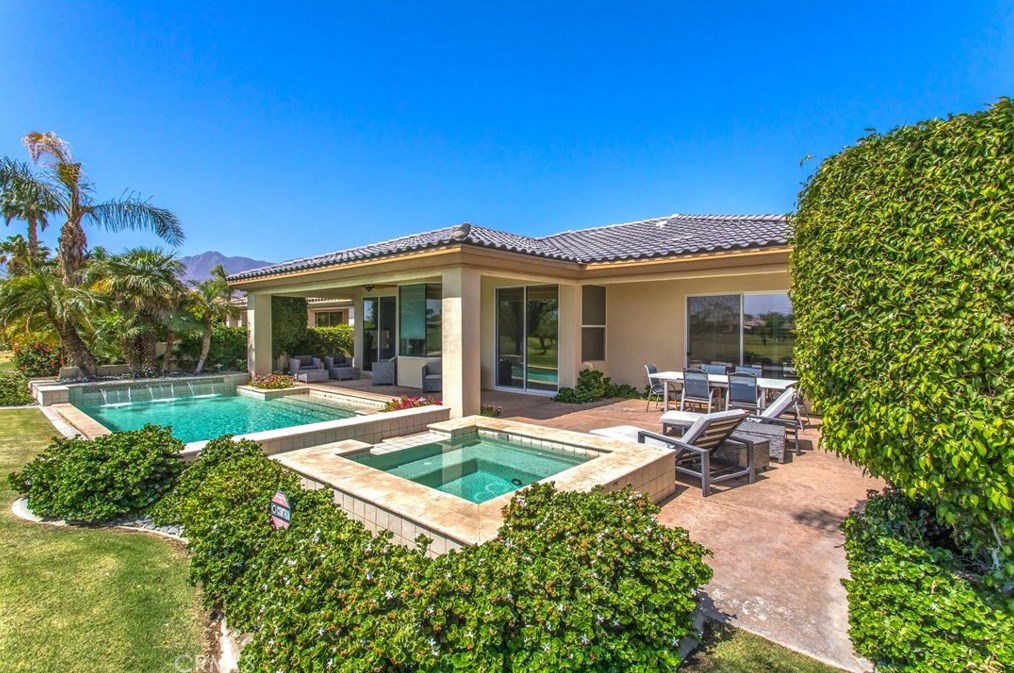 57780 Black Diamond, La Quinta CA  92253-8780 exterior