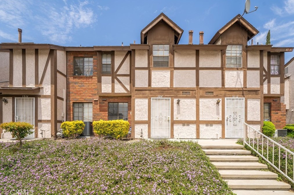 1014 Mountain Ave, Ontario CA  91762-2114 exterior