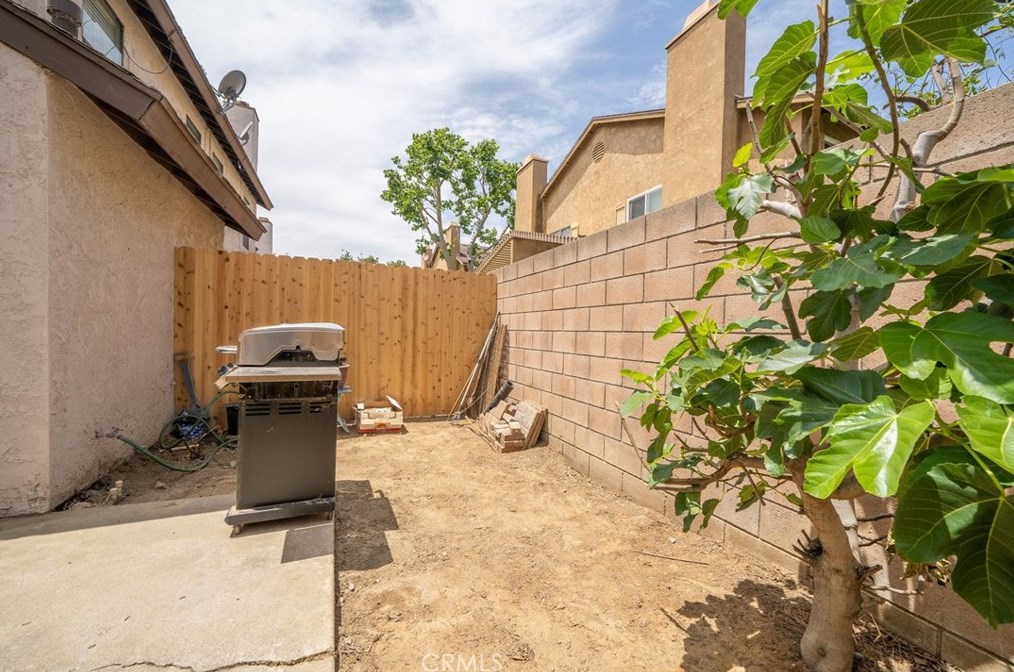 1014 Mountain Ave, Ontario CA  91762-2114 exterior