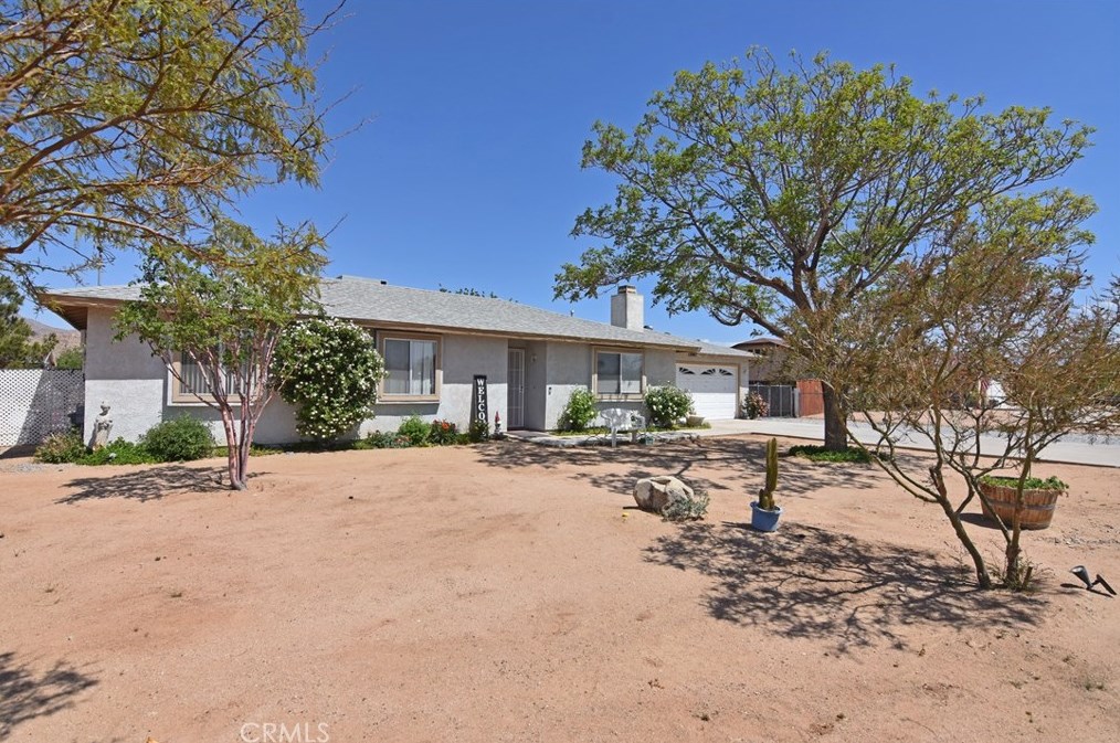 13267 Franceska Rd, Apple Valley, CA 92308-6605