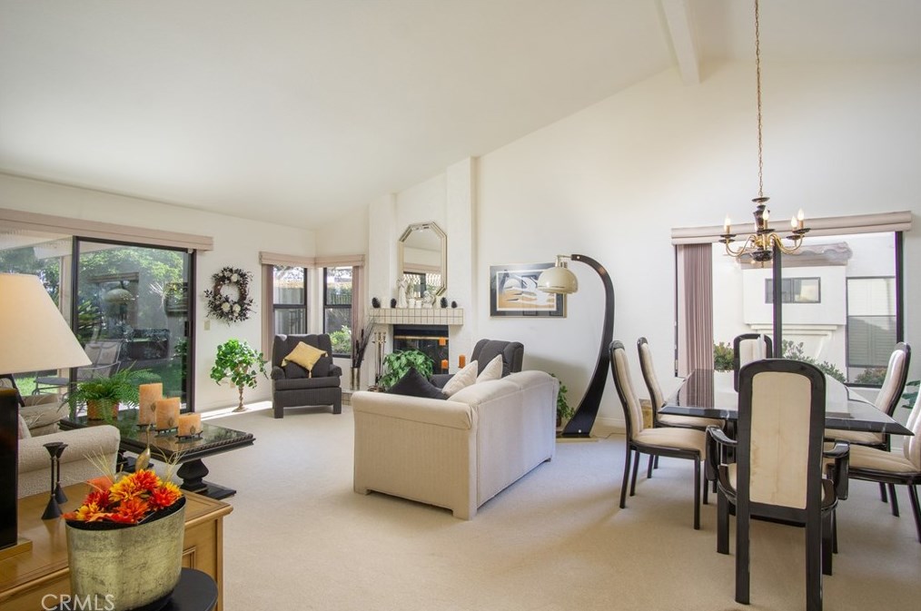 2045 Columbus Way, Vista, CA 92081