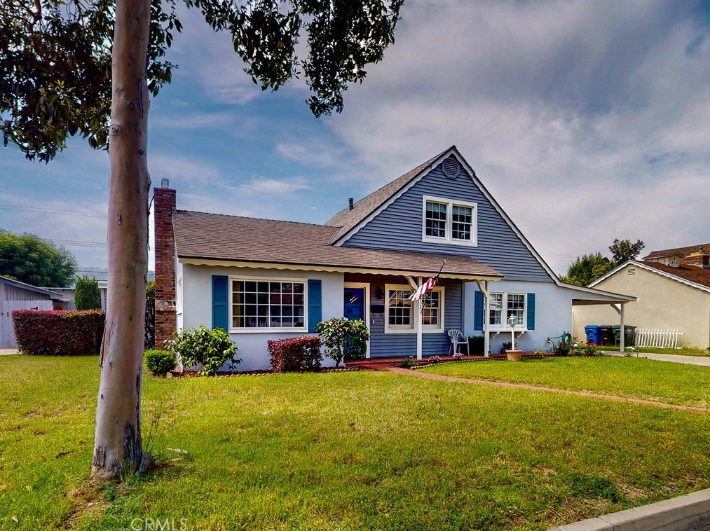 832 E Lemon Ave, Glendora, CA 91741