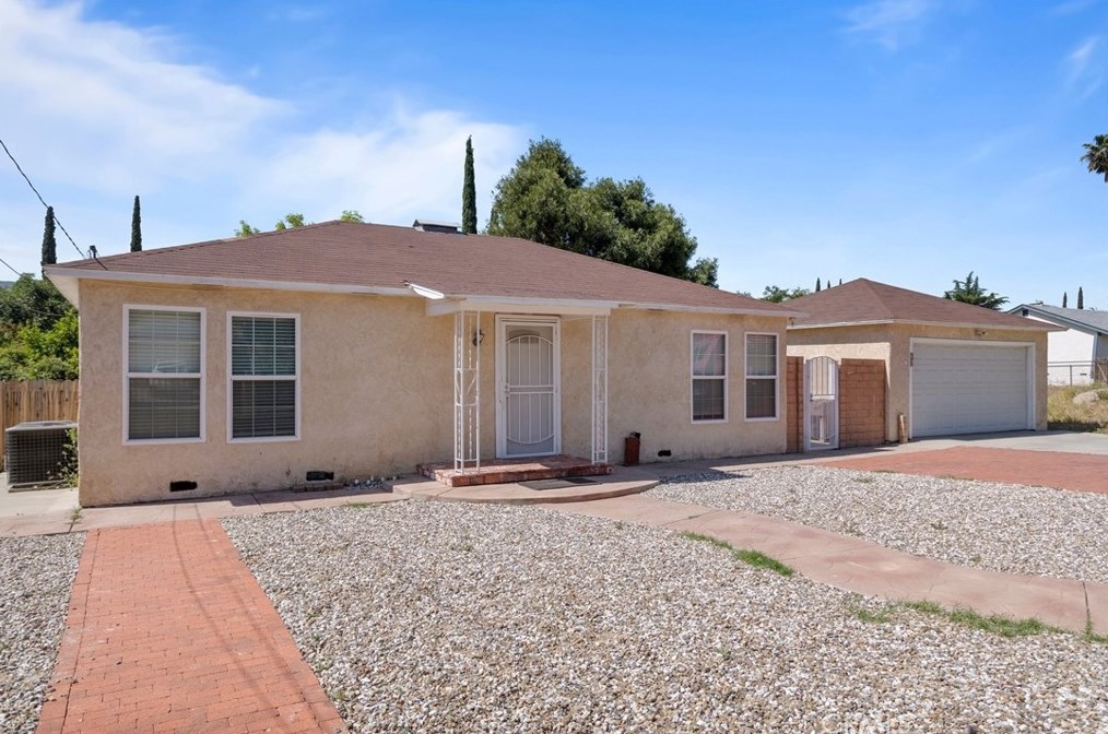 900 Cottonwood Rd, Banning, CA 92220-4306
