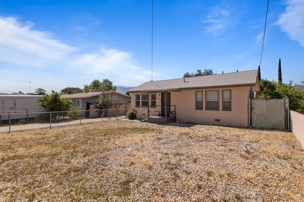 874 Cottonwood Rd, Banning, CA 92220-4302