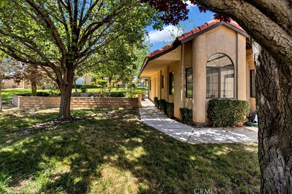 19089 Arthur St, Apple Valley, CA 92308-4948