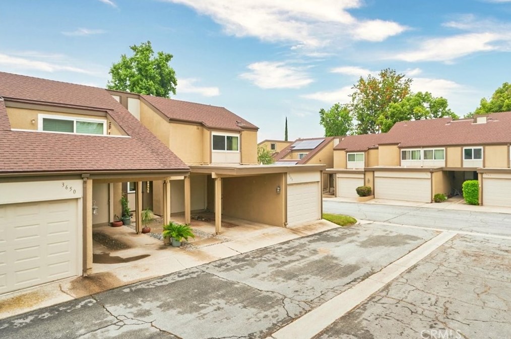 3648 Towne Park Cir, Pomona, CA 91767-1260