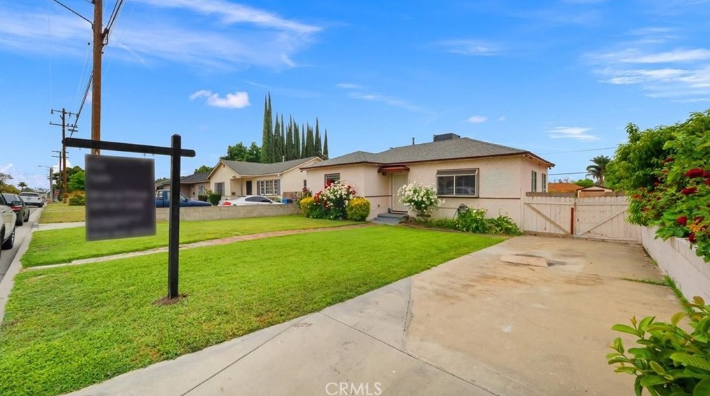236 W Willow St, Pomona, CA 91768