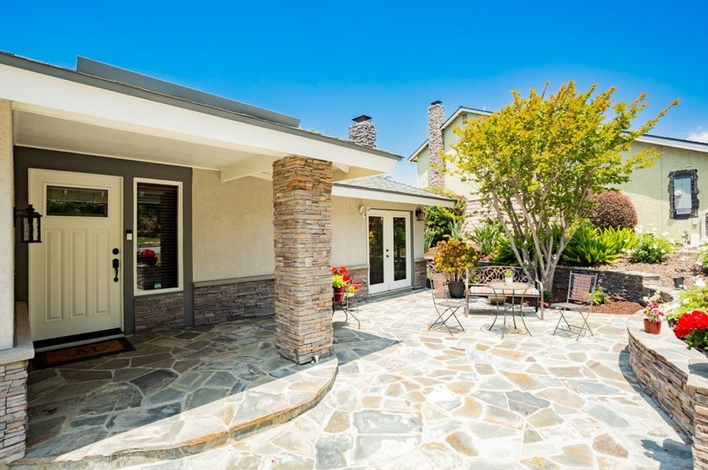 1853 Denver Ave, Claremont, CA 91711-2964