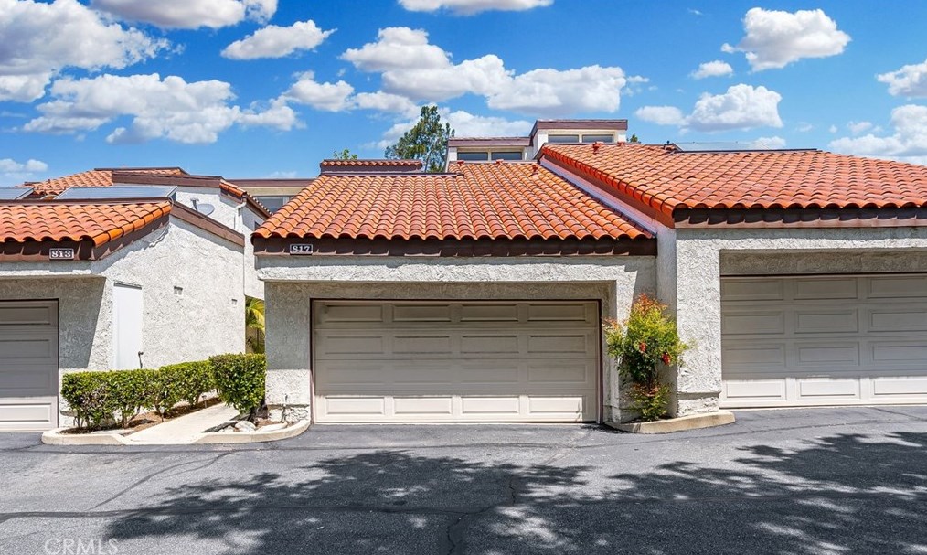 817 Manchester Ct, Claremont, CA 91711-2918