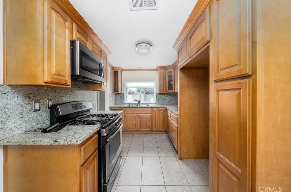 459 Montezuma St, Ontario, CA 91762-5736