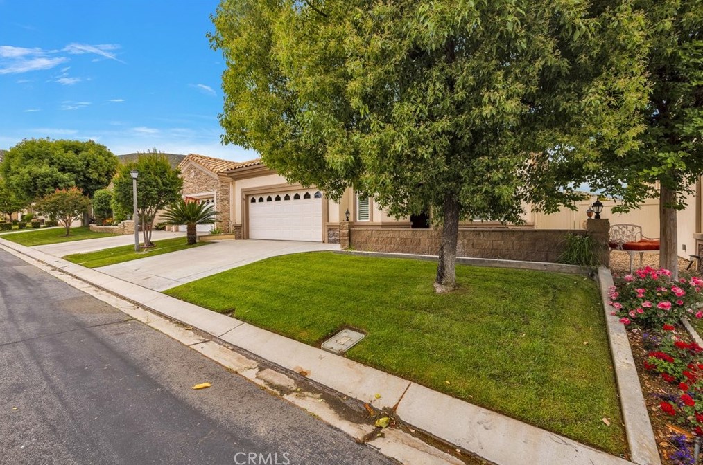 1737 Masters Dr, Banning, CA 92220
