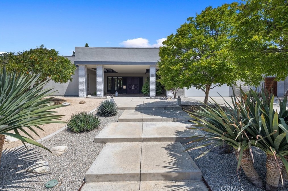 281 San Luis Pl, Claremont, CA 91711-1746