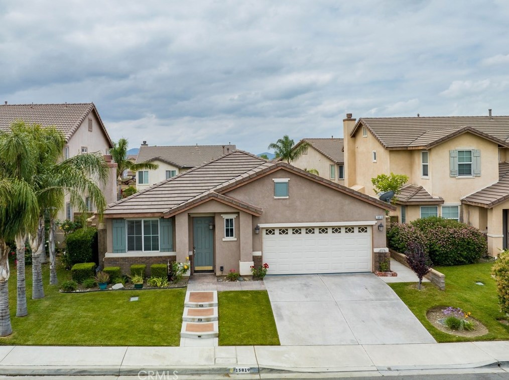 15819 Athena Dr, Fontana, CA 92336-5047
