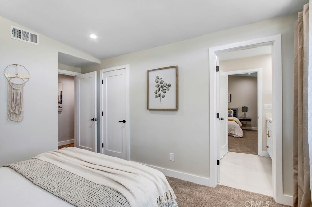 18871 Rosita St, Los Angeles CA  91356-5102 exterior