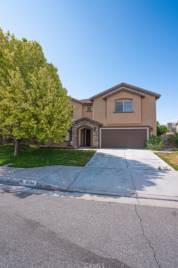 3234 Stillmeadow Ln, Lancaster, CA 93536