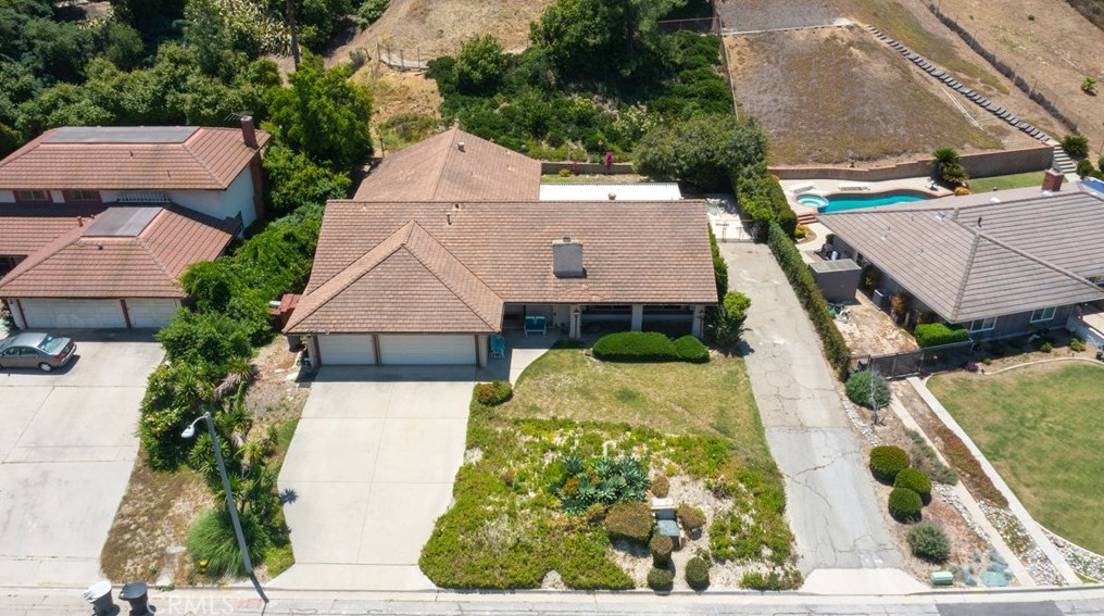 556 S Rancho Simi Dr, Covina, CA 91724