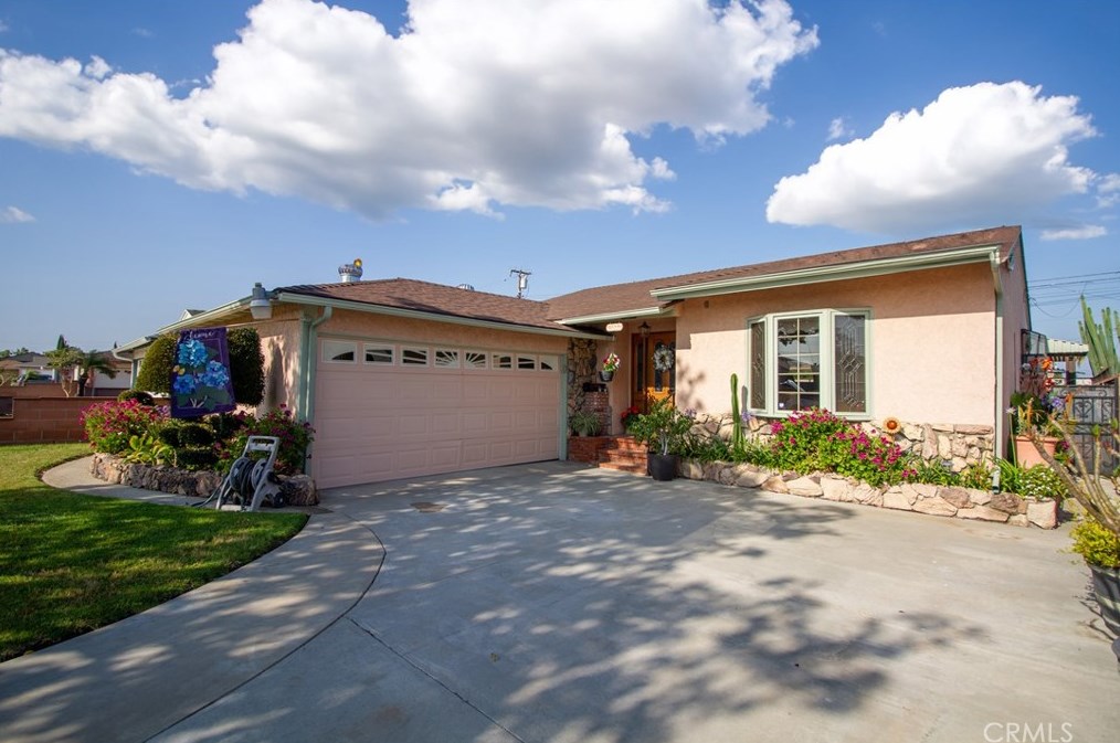 13812 Bechard Ave, Norwalk, CA 90650-4427