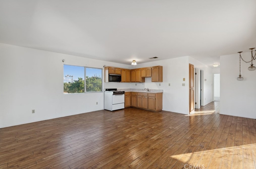 135 Whitney St, Chula Vista CA 91910-4803 exterior